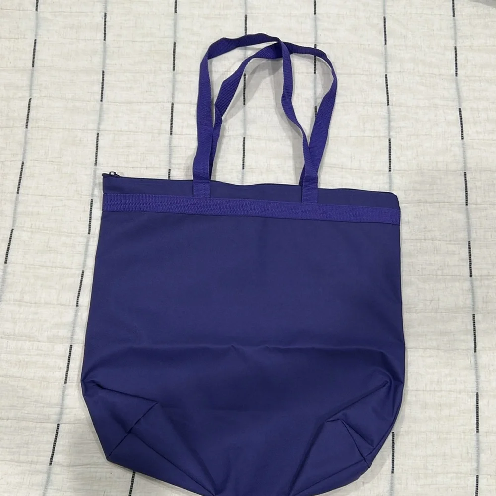 Purple tote bag (NEW) with zipper and “Yahoo!” Logo
